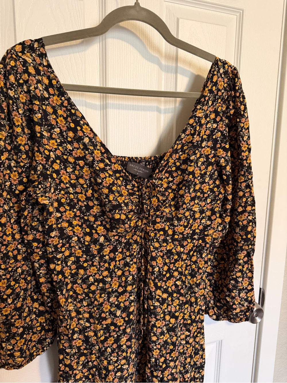Dress Forum Feminine Romantic Floral Cottagecore Puff Sleeve Midi Dress Size M - Picture 3 of 6